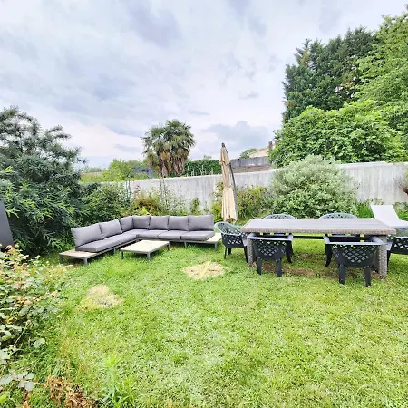 Holiday home La Maison Du Bonheur Pau